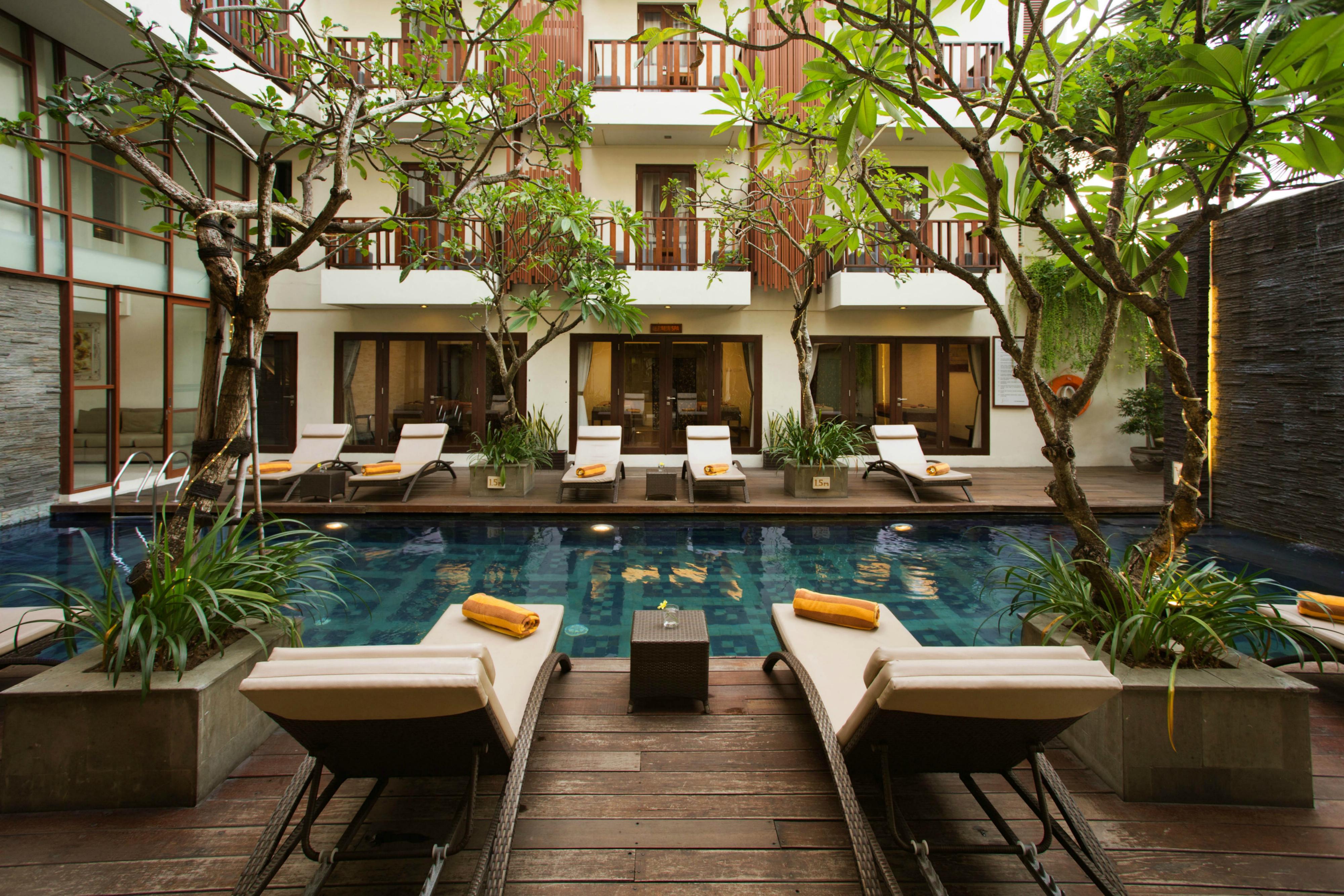 D'Primahotel Seminyak Exterior photo